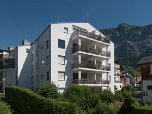 21745579-Ferienwohnung-4-Flims-300x225-1