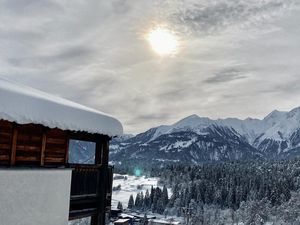 22623997-Ferienwohnung-4-Flims-300x225-1