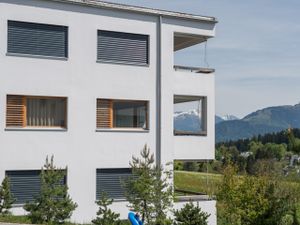 22097335-Ferienwohnung-6-Flims-300x225-2