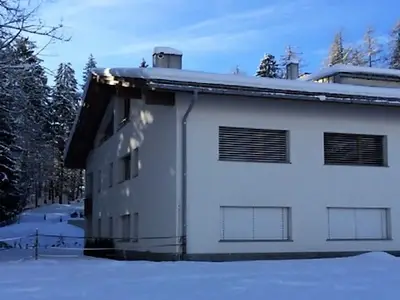 Ferienwohnung für 8 Personen in Flims 1/10