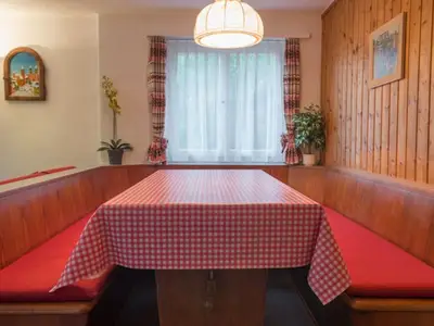 Ferienwohnung für 5 Personen in Flims 4/9