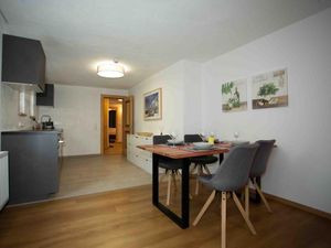 23580702-Ferienwohnung-5-Flirsch-300x225-4