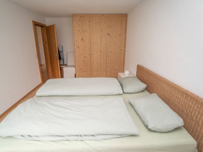 Ferienwohnung Casa Runaglias - Schlafzimmer