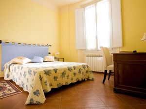 23925667-Ferienwohnung-7-Florenz-300x225-5