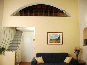 22935609-Ferienwohnung-5-Florenz-300x225-2