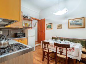 23742850-Ferienwohnung-2-Florenz-300x225-4