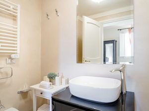 22638767-Ferienwohnung-6-Florenz-300x225-3