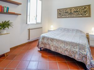 24005328-Ferienwohnung-2-Florenz-300x225-4