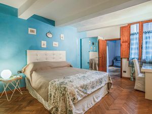 23758382-Ferienwohnung-4-Florenz-300x225-2