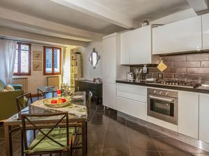 23758382-Ferienwohnung-4-Florenz-300x225-3