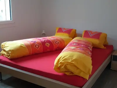 Elternzimmer, (Doppelbett)