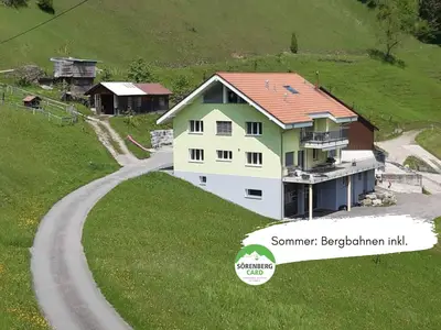 Schöne Dachwohnung im grünen
