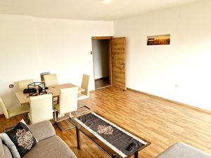 23916568-Ferienwohnung-6-Fohnsdorf-300x225-5