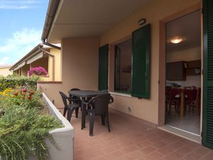 23771397-Ferienwohnung-6-Follonica-300x225-2