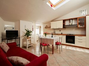 23857935-Ferienwohnung-4-Follonica-300x225-2