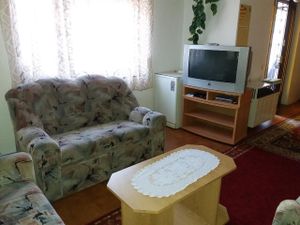 22097509-Ferienwohnung-4-Fonyód-300x225-3