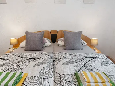 BEDROOM, INSIDE
