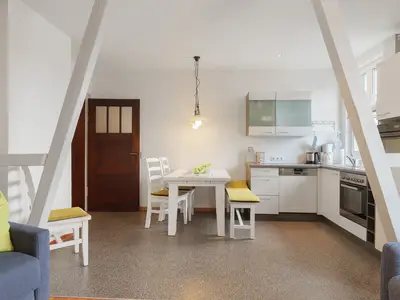 Photo, INSIDE, OUTSIDE