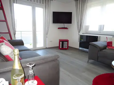 Photo, INSIDE, OUTSIDE