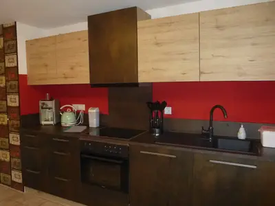KITCHEN, INSIDE