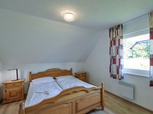 23854009-Ferienwohnung-4-Frankenau-300x225-1