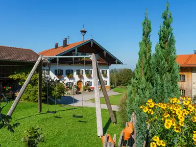 Stadlerhof mit Schaukel