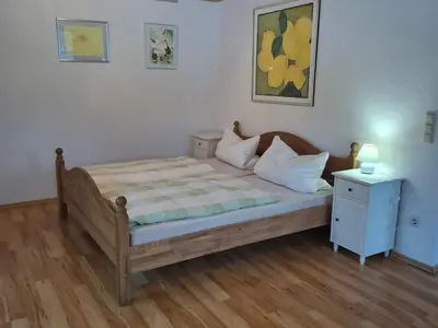 Schlafzimmer 2 mit Doppelbett