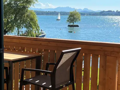 Extrabreiter West-Balkon mit Essplatz