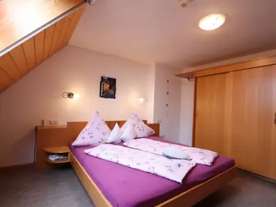 schlafzimmer-1-feldberg-stabhalterhof