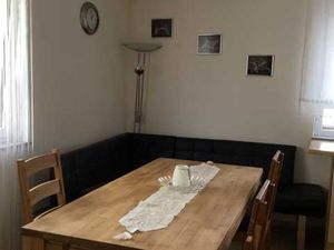 18776293-Ferienwohnung-6-Freiburg im Breisgau-300x225-3