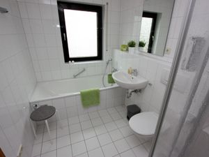 342505-Ferienwohnung-4-Freiburg im Breisgau-300x225-1