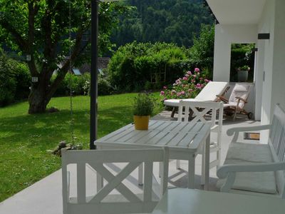 Terrasse mit Rosen