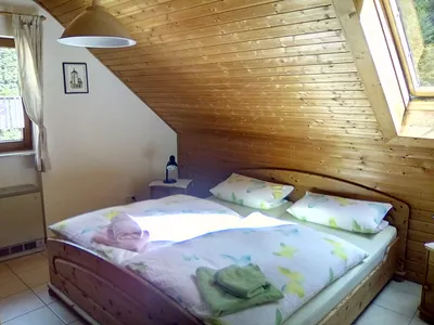 Schlafzimmer 1