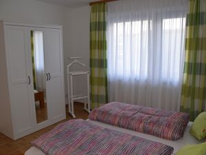 21701835-Ferienwohnung-4-Freiburg im Breisgau-300x225-1