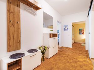 24048950-Ferienwohnung-4-Freiburg im Breisgau-300x225-3