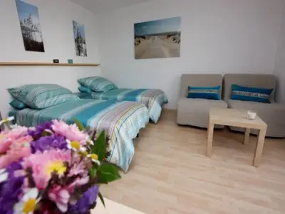 BEDROOM, INSIDE