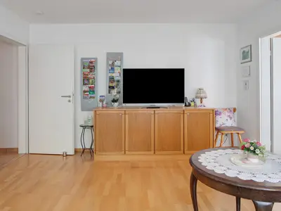 Photo, INSIDE, OUTSIDE