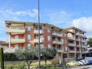 23837167-Ferienwohnung-4-Fréjus-300x225-5