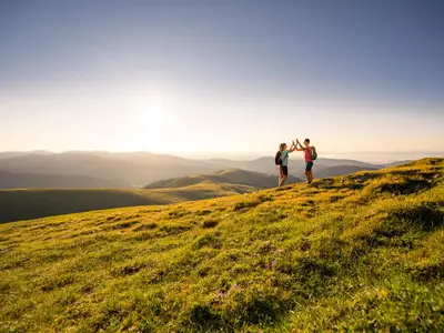 Wandern auf den sanften Graskuppen der Nockberge