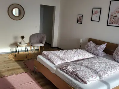 Schlafzimmer 2