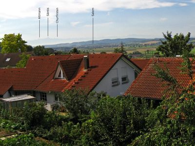 Wohnzimmerblick auf die Alpen