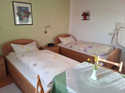 Schlafzimmer Einzelbetten