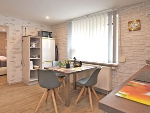 21543607-Ferienwohnung-2-Friedrichroda-300x225-0