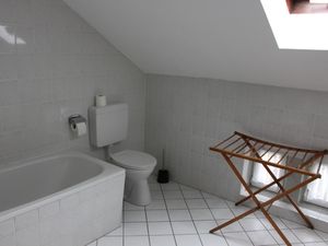 22276021-Ferienwohnung-8-Friedrichroda-300x225-4