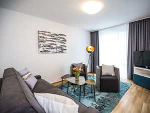 23325307-Ferienwohnung-2-Friedrichshafen-300x225-1