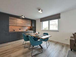 23956370-Ferienwohnung-4-Friedrichshafen-300x225-4