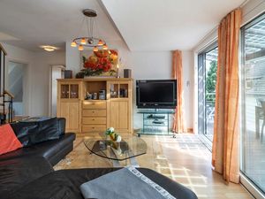 19028149-Ferienwohnung-4-Friedrichshafen-300x225-2