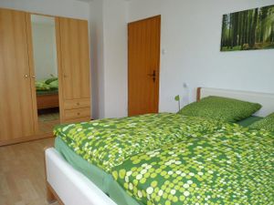 22511325-Ferienwohnung-4-Friedrichshafen-300x225-2