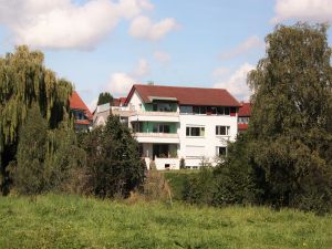 19048152-Ferienwohnung-4-Friedrichshafen-300x225-2