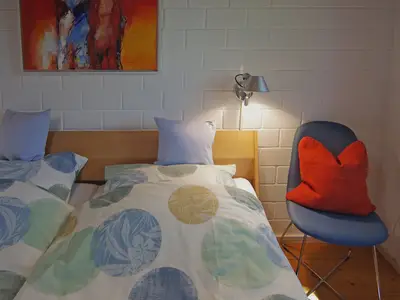 Schlafzimmer 1